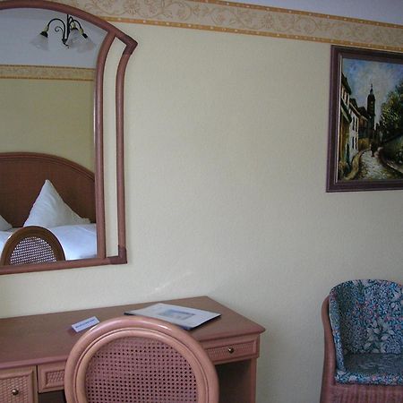 Pension Villa Beer Щралзунд Екстериор снимка